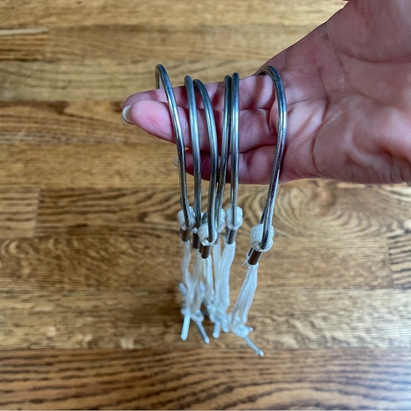 29 x white patternmaking pattern hooks w/ white cords (O/S) - Picture 6 of 12